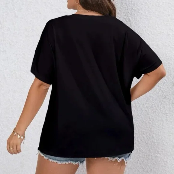 Plus size V neck split hem tee